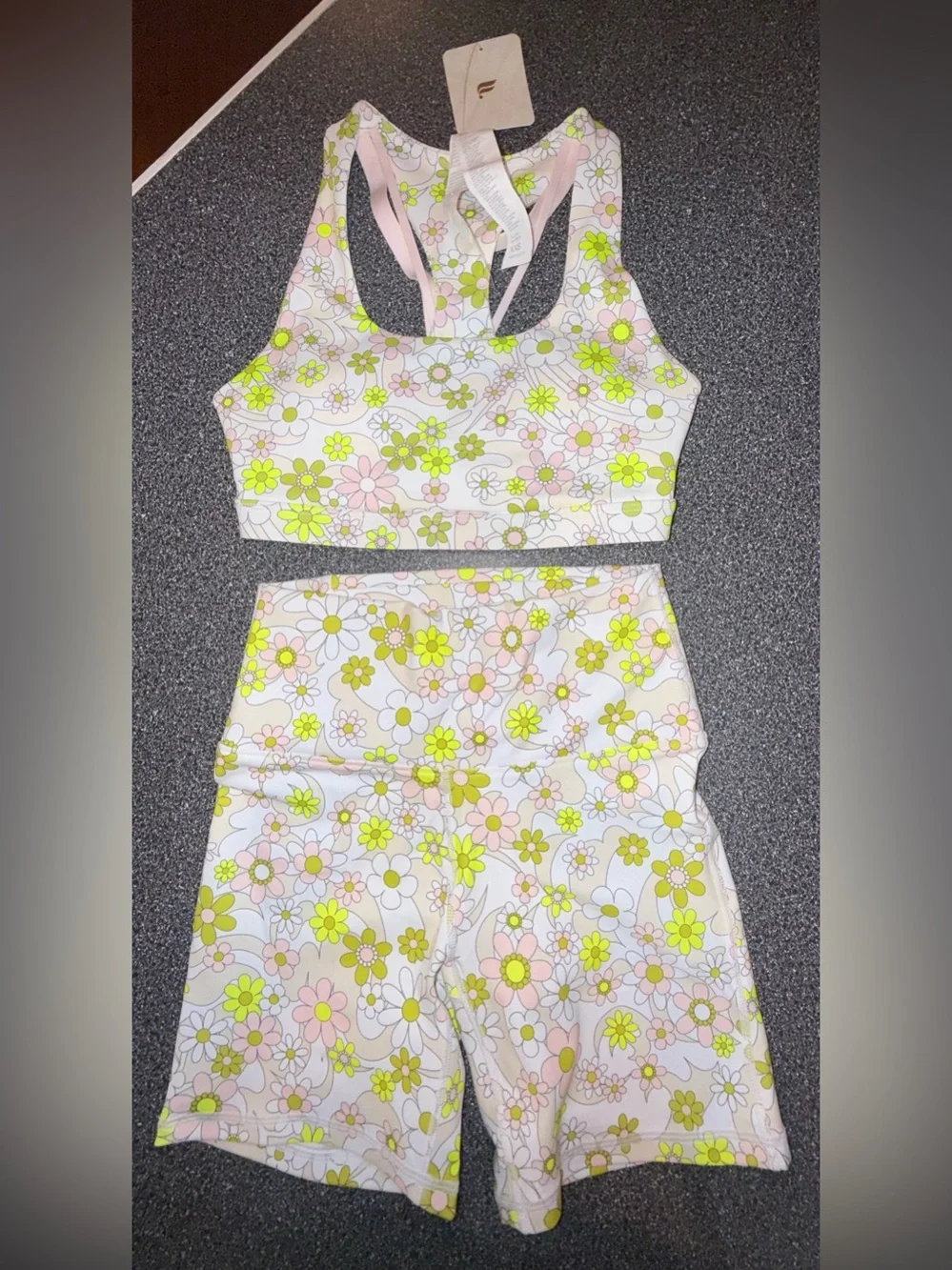 Fabletics NWT!! Pink/Neon Yellow Floral Sports Bra and Shorts Set Size XXS